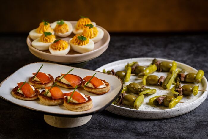 Buckwheat and buttermilk blinis