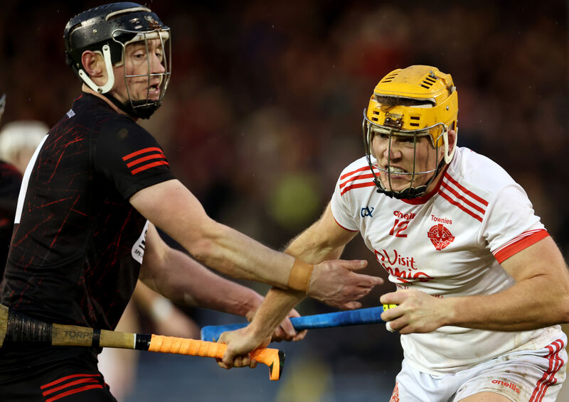 Ballygunner’s Pauric Mahony and David McNamara of Éire Óg. Pic ©INPHO/James Crombie Ballygunner’s Pauric Mahony and David McNamara of Éire Óg. Pic ©INPHO/James Crombie