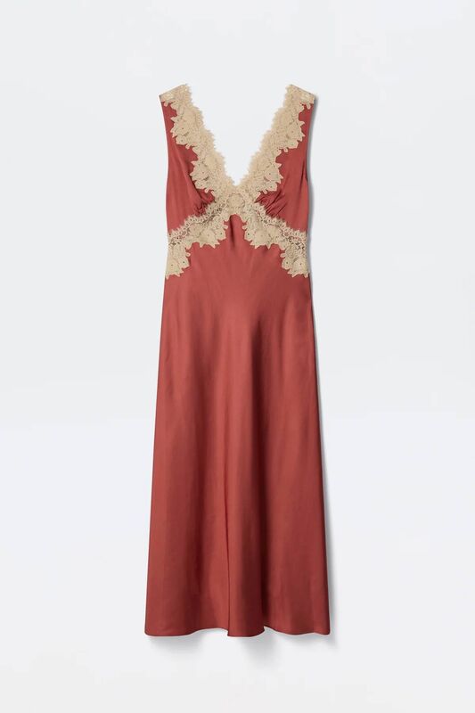 
                        ‘Lysandra’ satin dress, RIXO, €535 rixolondon.com
                    