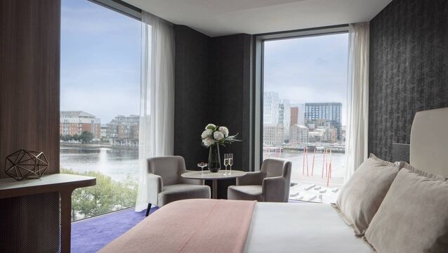 <p>The Junior Customer Suite at Anantara The Marker</p>