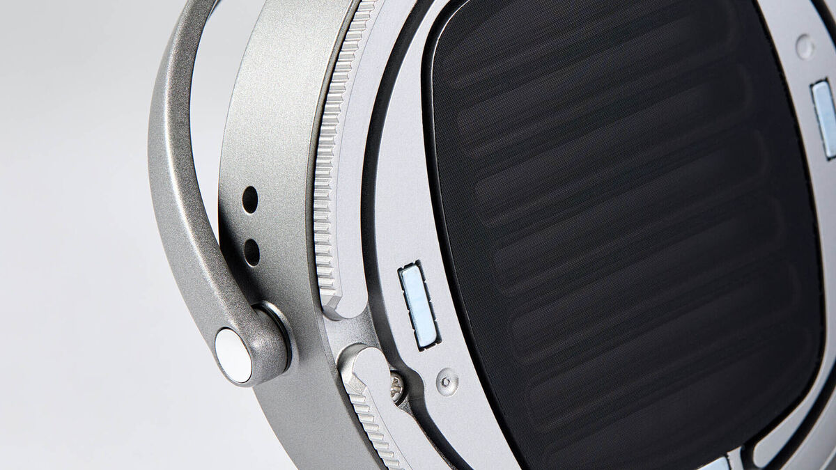 Magnetic ear pads make cleaning and swapping pads incredibly easy while ensuring a perfect seal every time. Picture: Audeze.