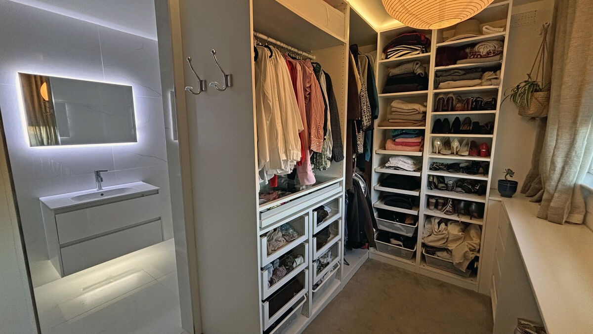 Walk in wardrobe