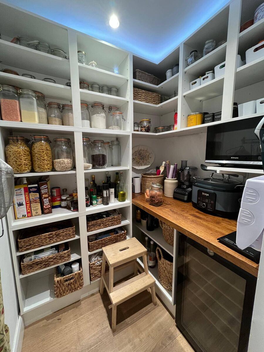 Wal-in pantry