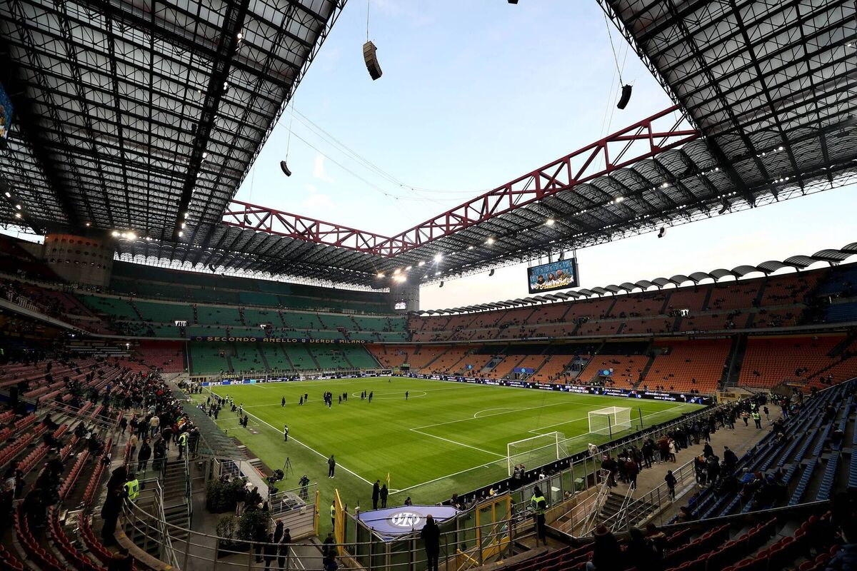 General view inside the stadium prior to the Serie A match between FC Internazionale and Como 1907 at Giuseppe Meazza. Pic: Marco Luzzani/Getty Images.