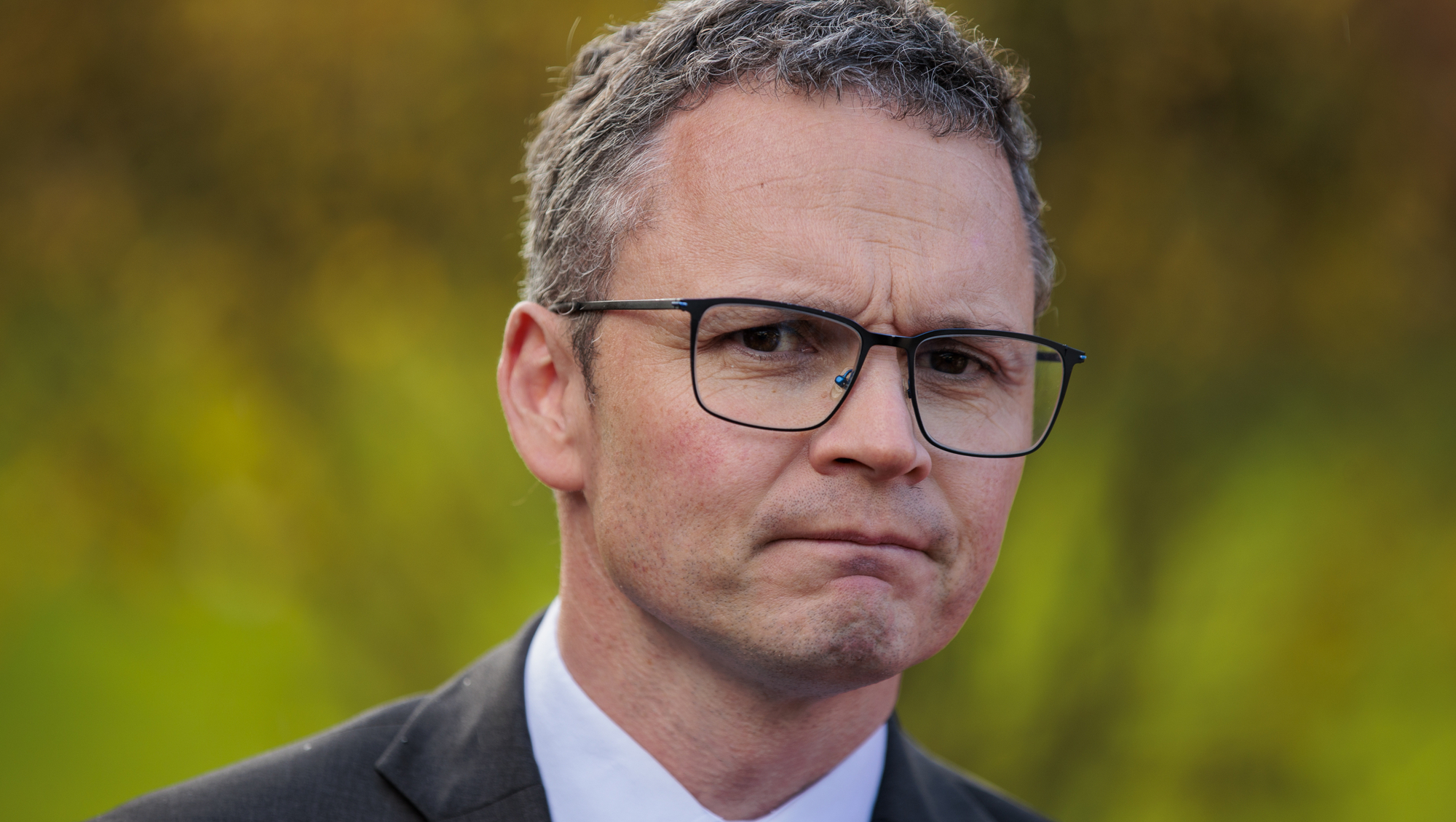Minister lambastes European Commission for failing to limit children's access to harmful online content