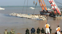 China boat death toll nears 400