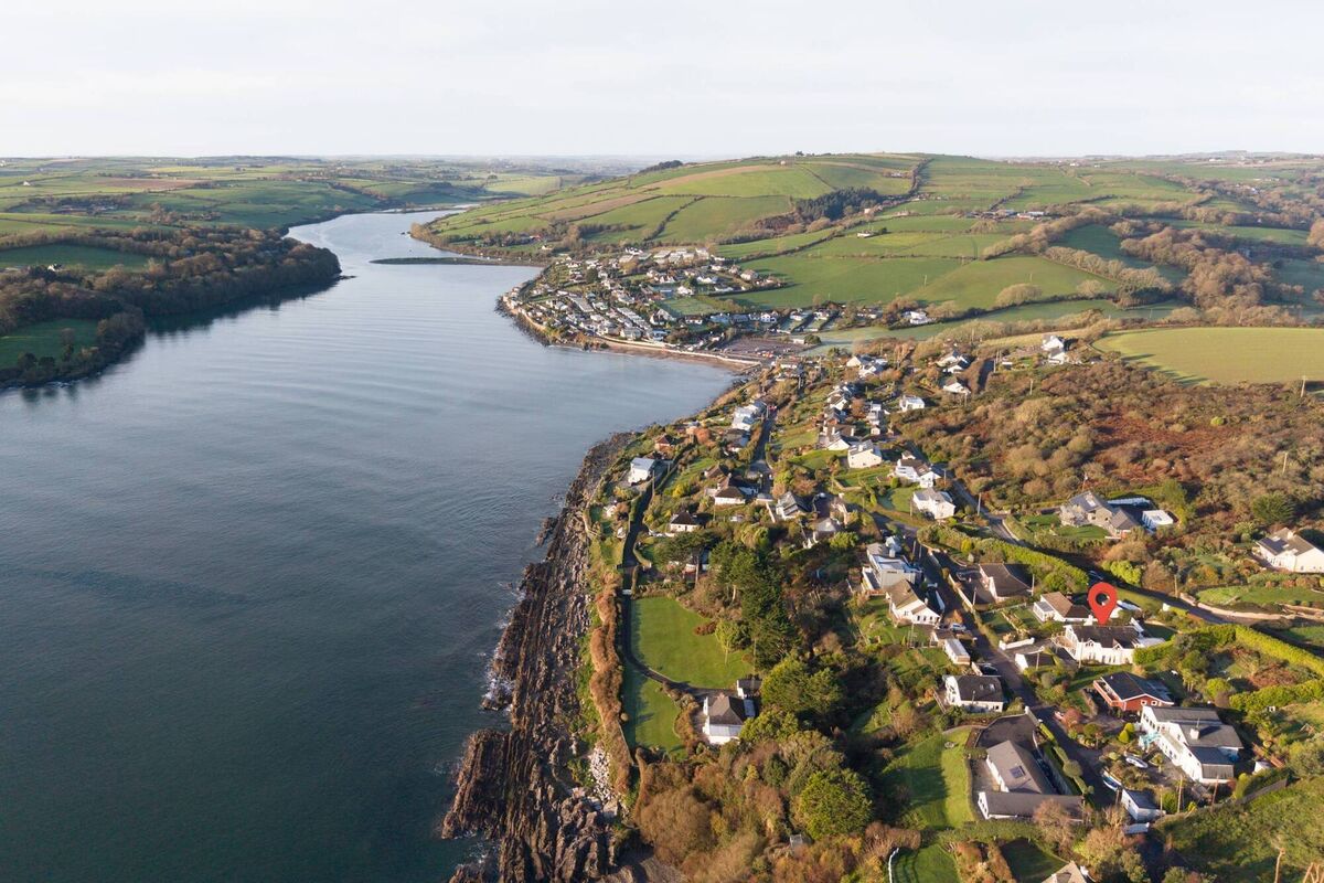 Views back towards Ringabella and Fountainstown Views back towards Ringabella and Fountainstown