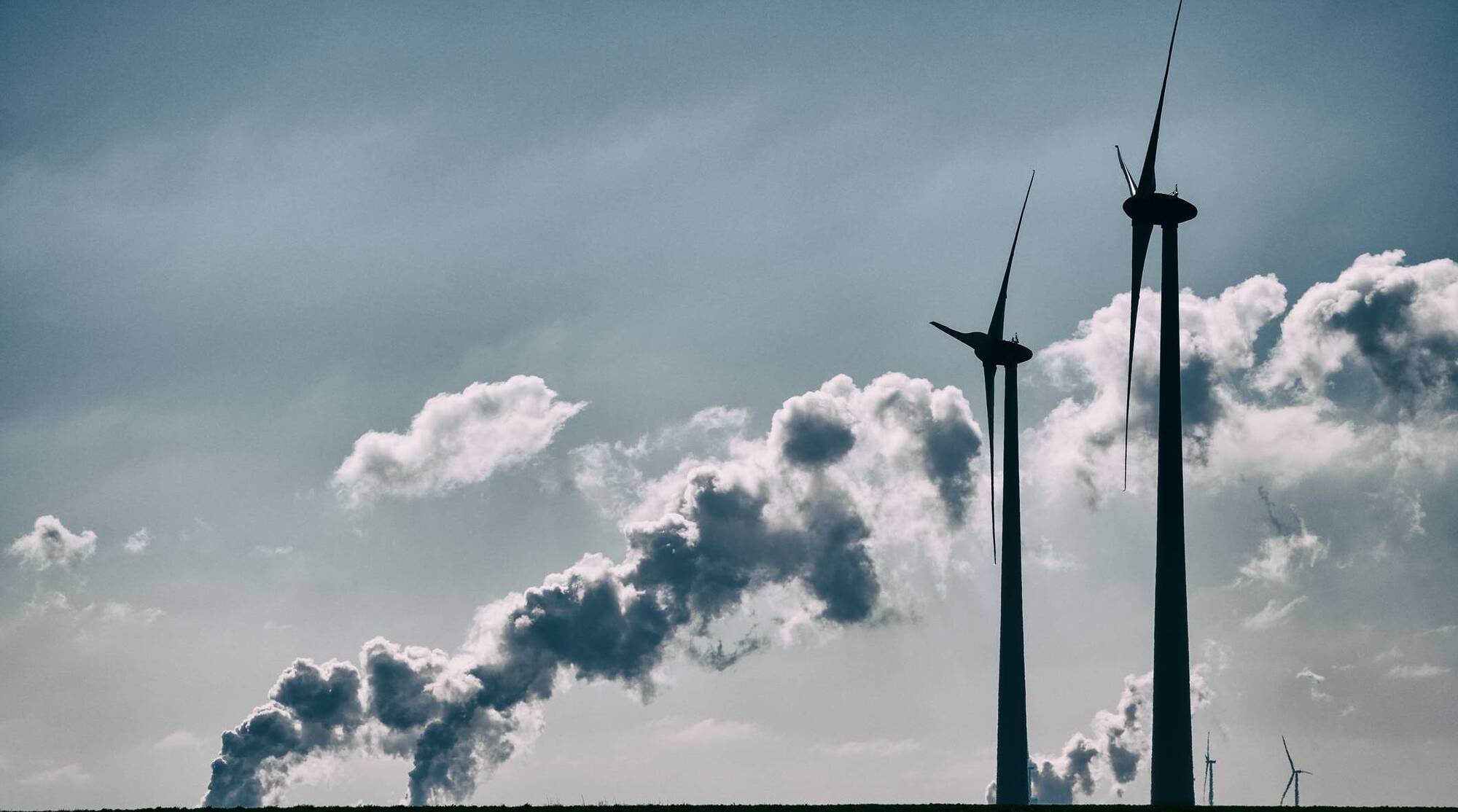 Data centres must get at least 80% of their energy from renewables, regulator says