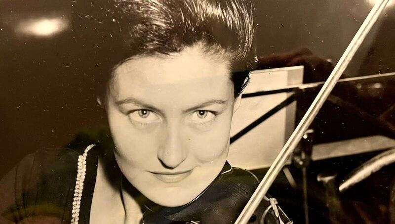 Geraldine O’Grady was the first woman to lead the RTÉ Symphony Orchestra. Geraldine O’Grady was the first woman to lead the RTÉ Symphony Orchestra.
