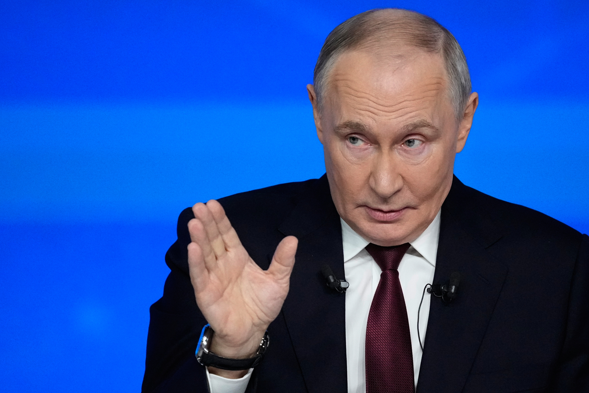 Russian troops are advancing across Ukraine battlefield, says Putin