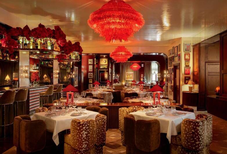 The Gloria Osteria Dublin interior pays homage to the height of 1970s Italian glamour dreamt up by Studio Kiki, the Big Mamma’s in-house design team, and features some subtle touches of Irish heritage, with meticulous attention to detail by interior designer Chloe Townsend. The Gloria Osteria Dublin interior pays homage to the height of 1970s Italian glamour dreamt up by Studio Kiki, the Big Mamma’s in-house design team, and features some subtle touches of Irish heritage, with meticulous attention to detail by interior designer Chloe Townsend.