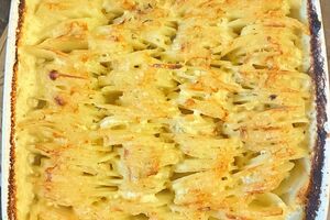 Cheesy Hasselback Potato Gratin