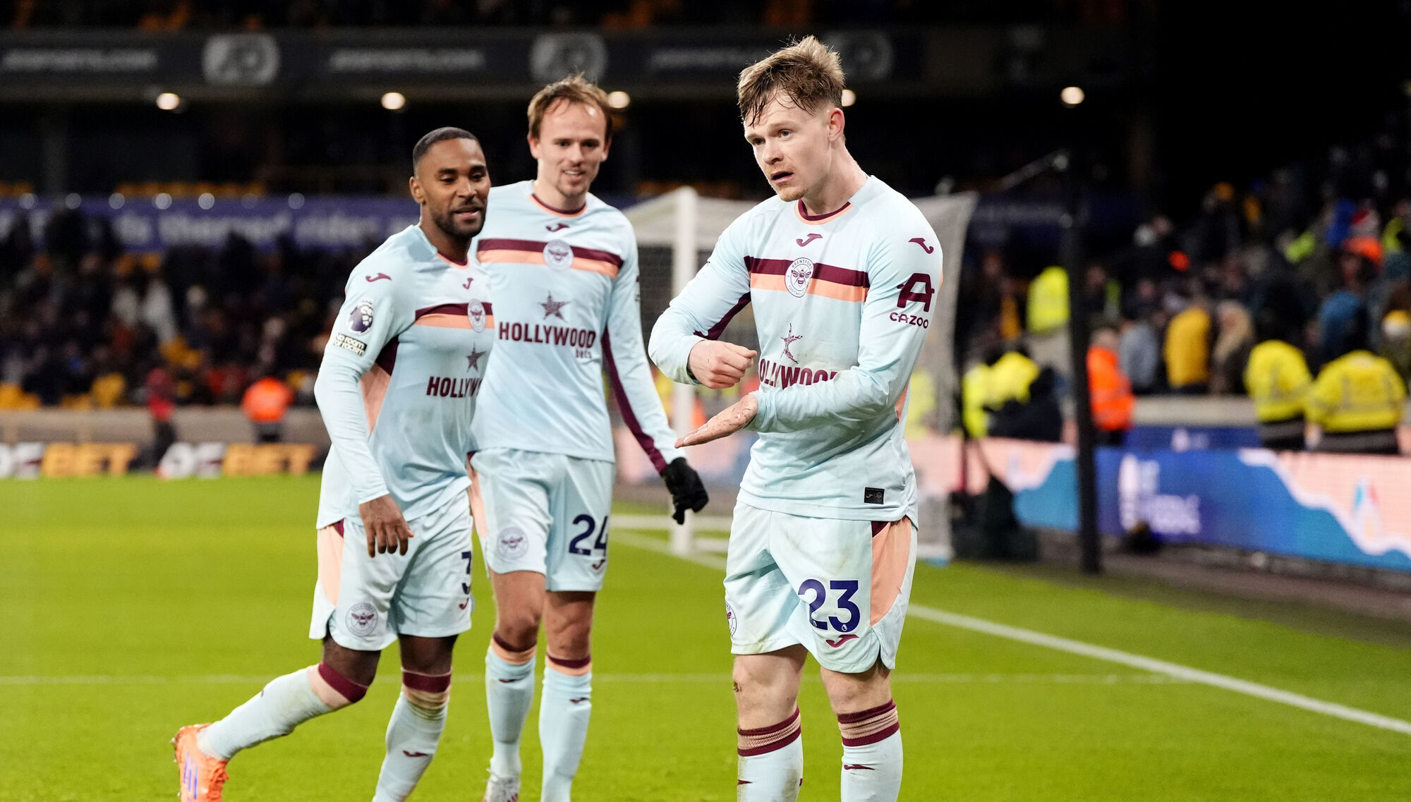 Kelleher saves penalty as Brentford inflict 10th straight defeat on Wolves