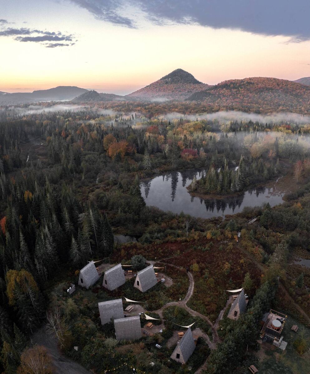 La Farouche 'nature hotel’ beside Mont Tremblant National Park. La Farouche 'nature hotel’ beside Mont Tremblant National Park.