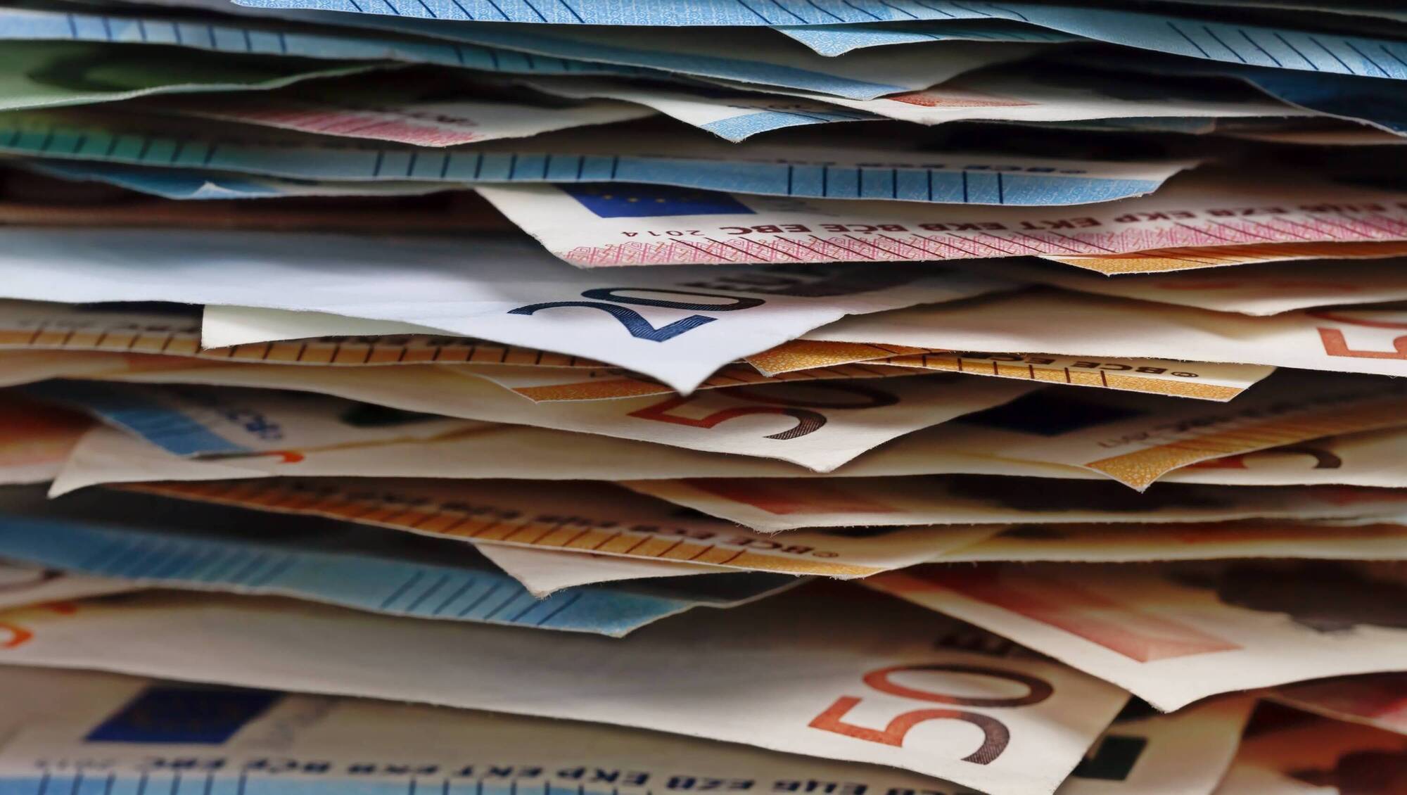 Irish households stockpile €170bn in savings as experts warn inflation is eroding returns