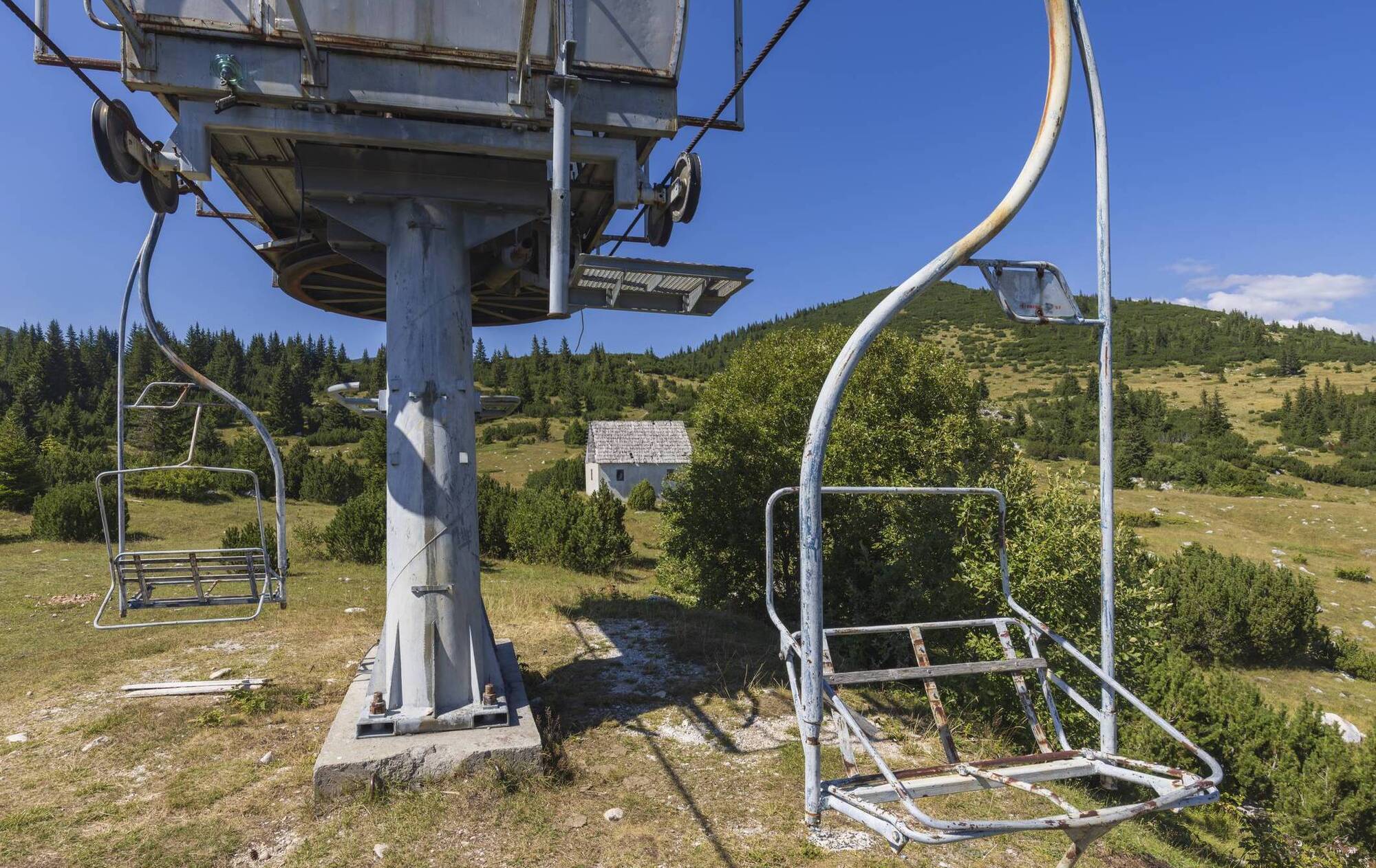 Hundreds of ski slopes lie abandoned... will nature reclaim the Alps?