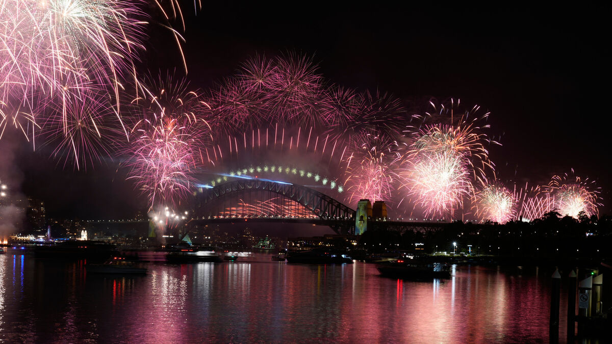 Fireworks displays in New Zealand and Australia kick off 2026 celebrations