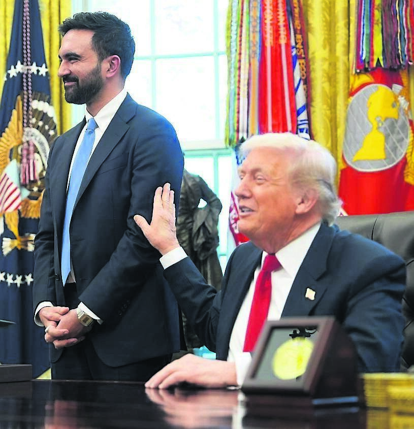 New York City mayor Zohran Mamdani with US president Donald Trump in the Oval Office. Mamdani was a bright spot for Democrats in the US after a tumultuous year. 	Picture: Evan Vucci/AP
                    
