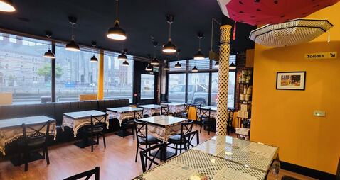 Restaurant review: This Cork favourite puts the Izz into Palestinian pizzazz