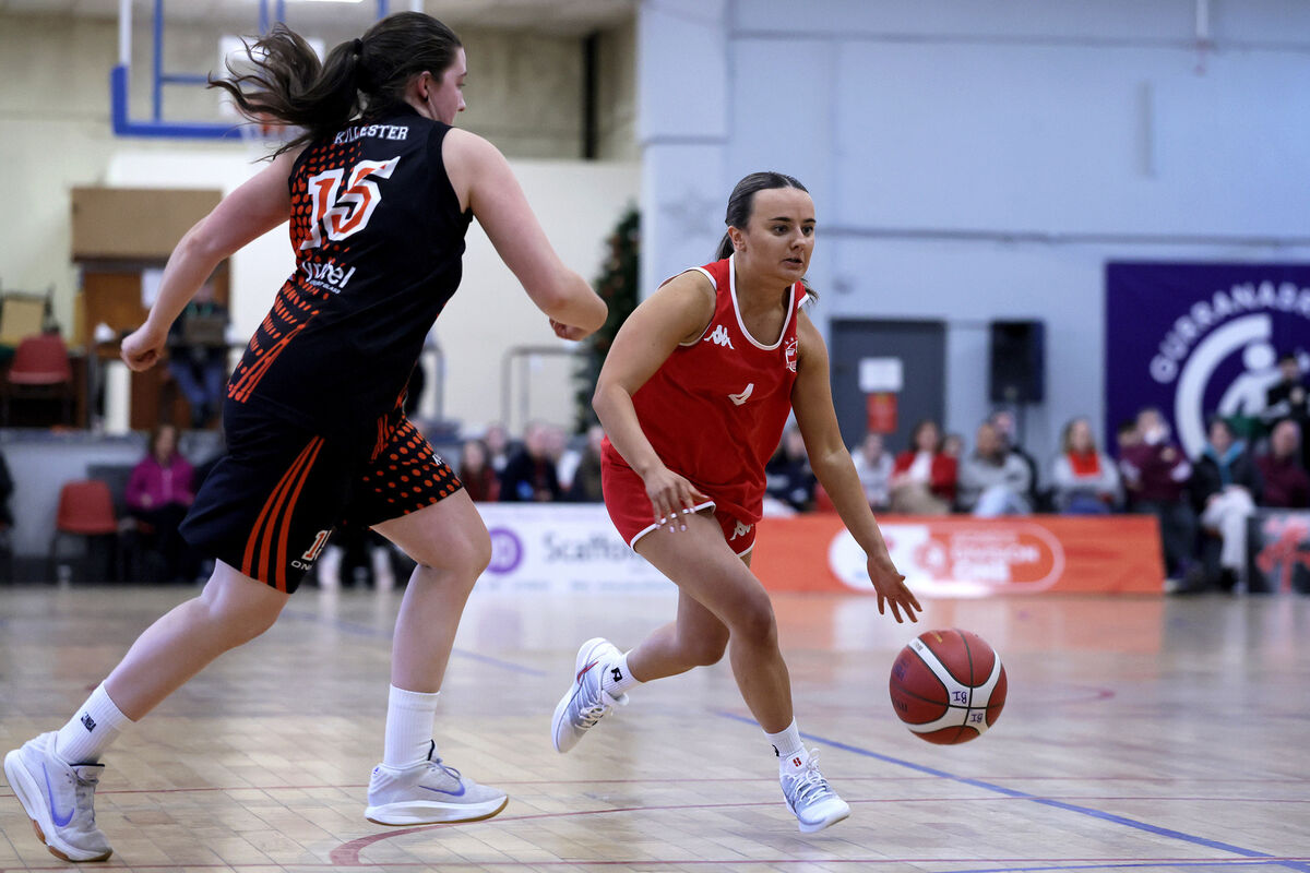 Fr. Mathews' Natasha Bowdren drives forward with the ball. Pic: Laszlo Geczo/Inpho