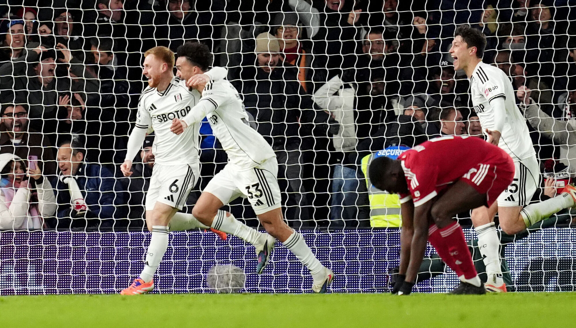 Fulham stun Liverpool with sensational 97th minute Reed equaliser