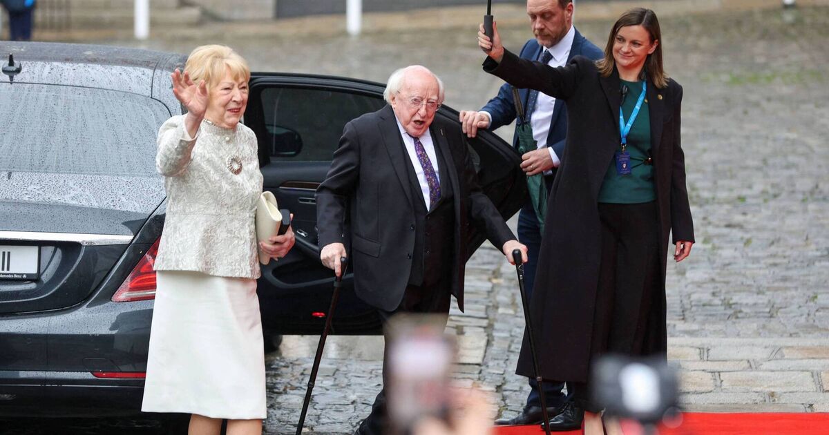 RTÉ publie des articles sur Michael D Higgins « mieux gardés à la cantine autour d’une tasse de café », selon le ministre