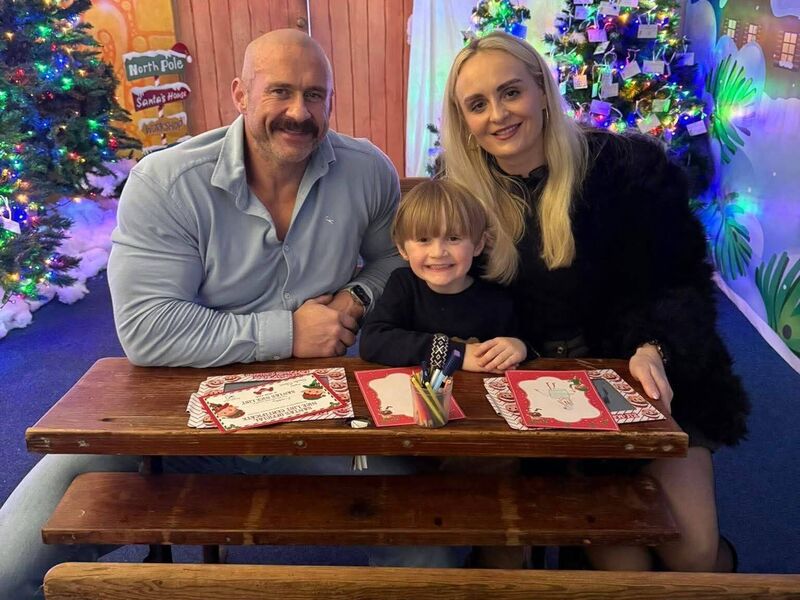 The late Pa O'Dwyer with family.