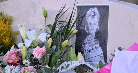 France bids adieu to Brigitte Bardot with funeral and public homage