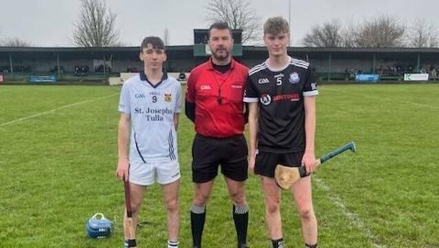 <p>St Joseph’s SS Tulla captain Michael Vaughan and Blackwater CS Lismore captain Dara O’Brien with referee John O’Halloran before their Dr Harty Cup quarter-final</p>