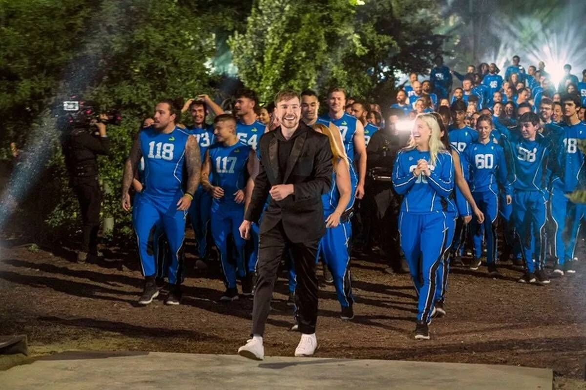 Beast Games: The show starts with 200 people, 100 of the strongest, 100 of the smartest people in the world
