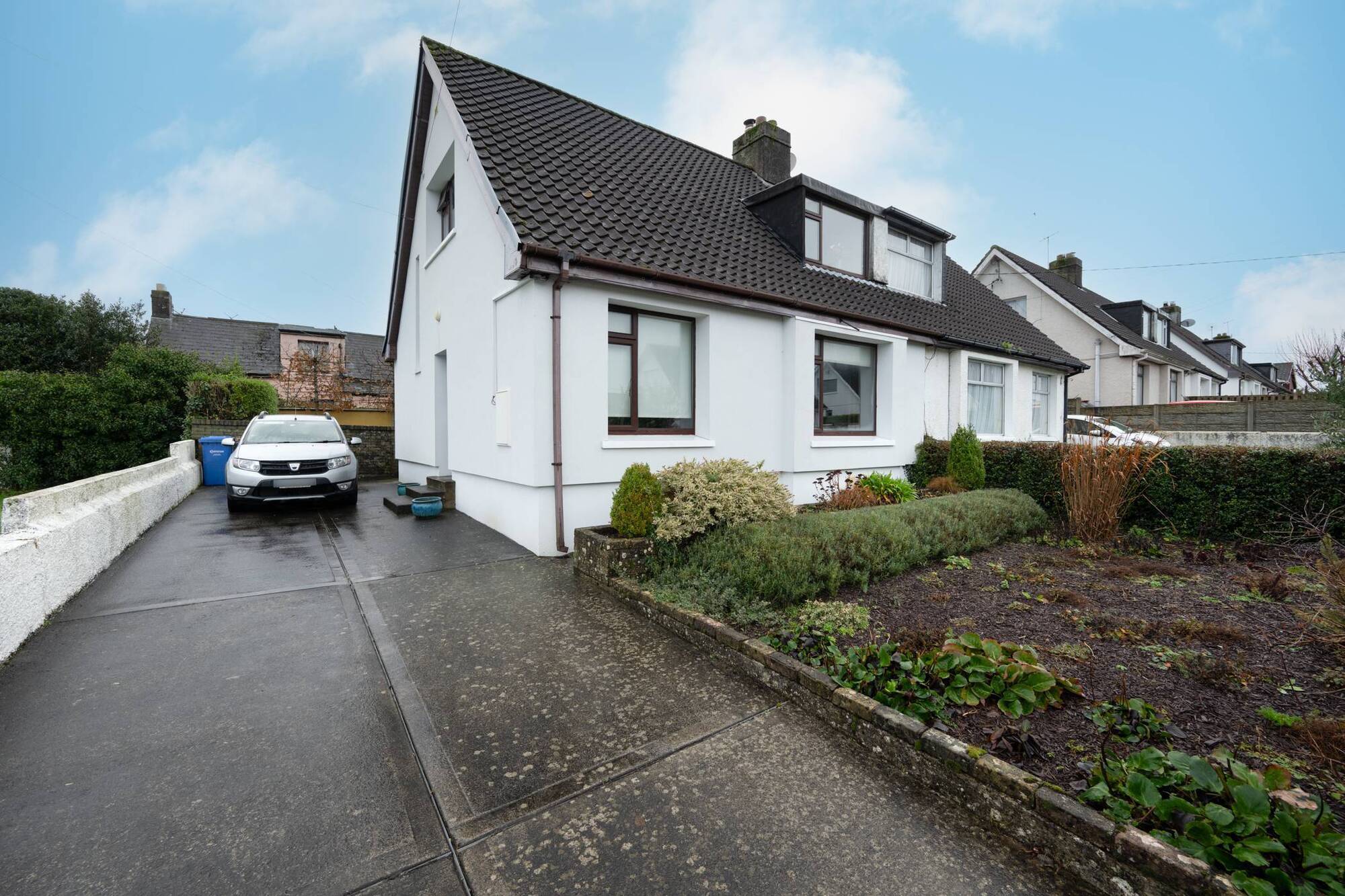 Central perks on Cork's Magazine Road for €495,000