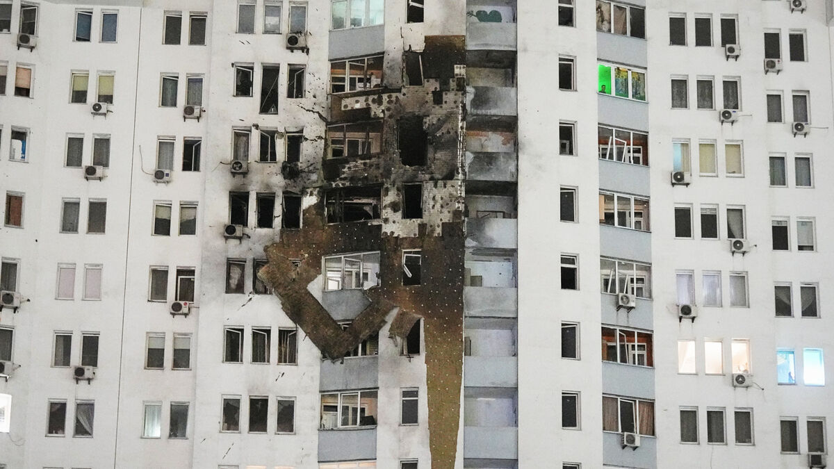 Ukrainian drones set fire to Russian oil depot after Russian missile launch