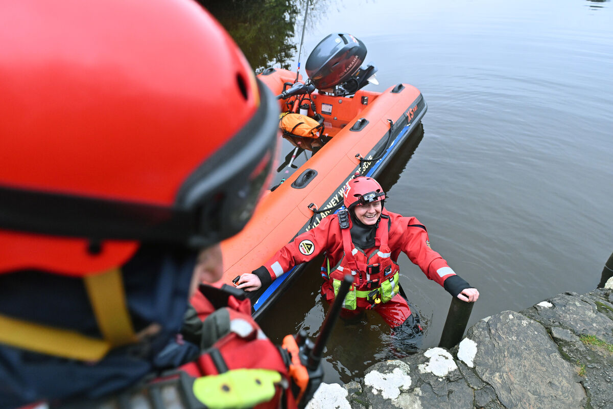 Killarney Water Rescue Search and Recovery member Lorraine O’Sullivan taking to the water as part of the team’s training session. All members are volunteers who are ready at a moment’s notice to respond to a call to action. 	Picture: Dan Linehan
                    