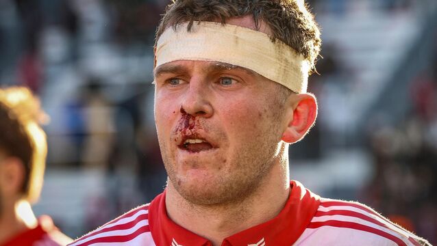 <p>BATTLE: Munster's Tom Farrell dejected after the match. Pic: ©INPHO/Billy Stickland.</p>