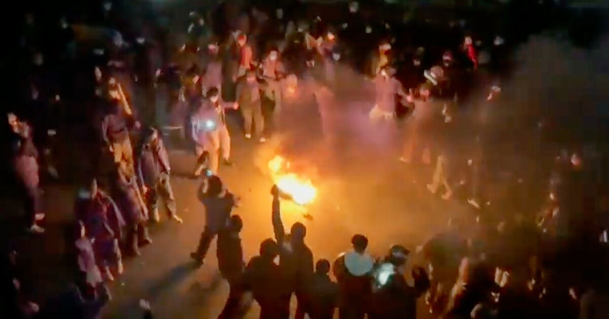 Trump considering ‘very strong’ military options against Iran as protester death toll climbs to 538