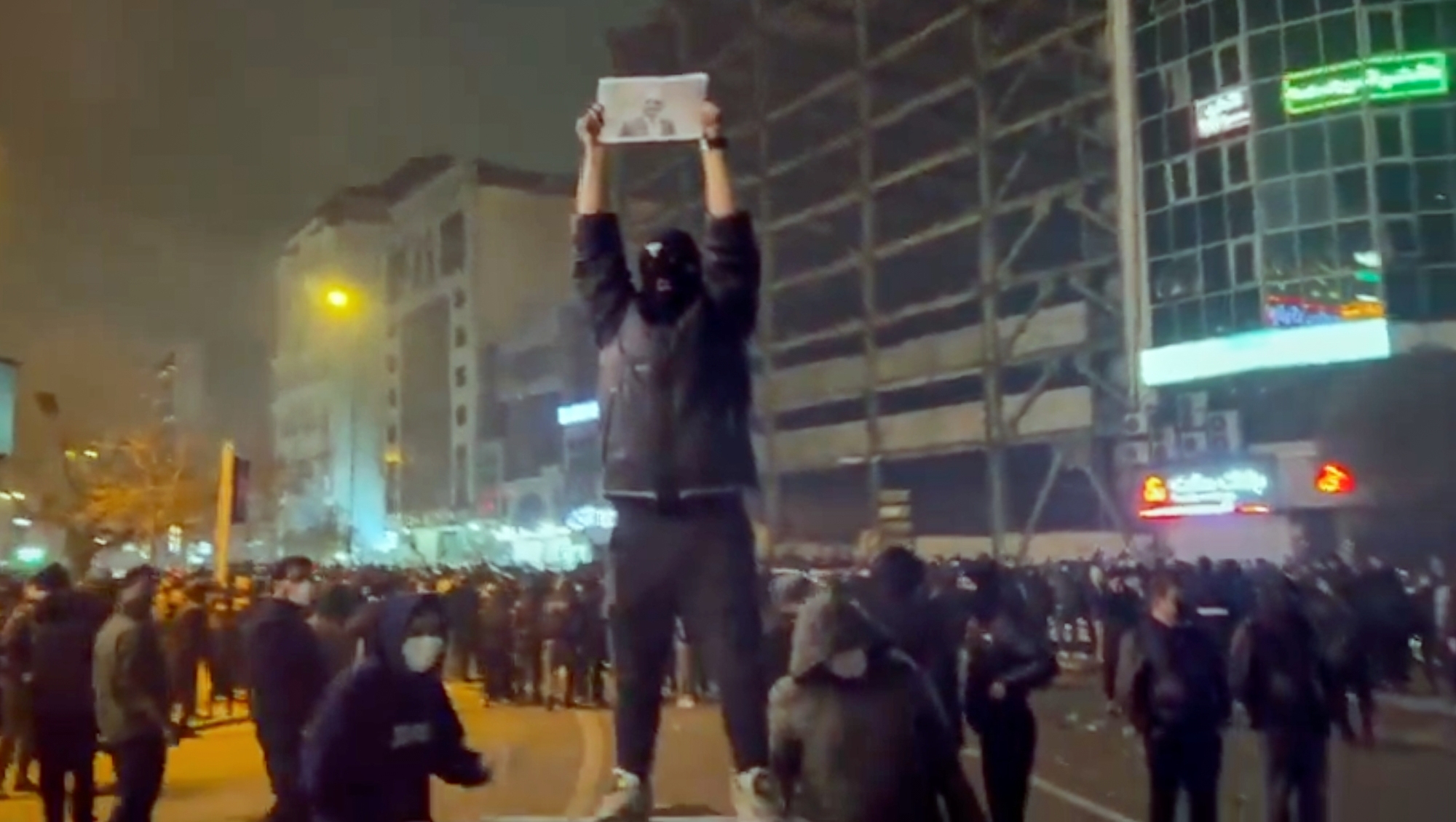Trump says Iran wants to negotiate as the death toll in protests rises to 544