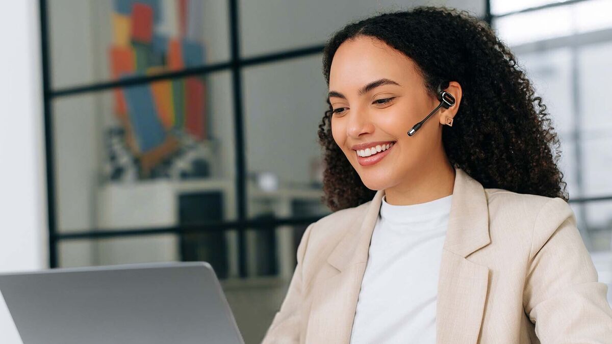 Lightweight ear hooks sit comfortably outside the ear canal, making these easy to wear for long office sessions. Picture: OpenRock. Lightweight ear hooks sit comfortably outside the ear canal, making these easy to wear for long office sessions. Picture: OpenRock.
