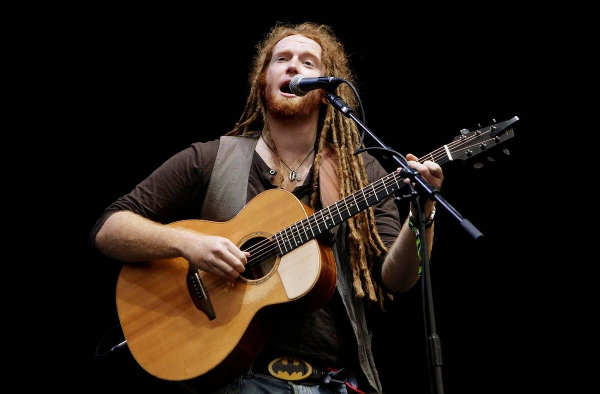 Newton Faulkner.