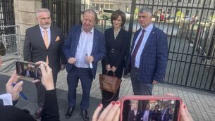 <p> (Left to right) Independent Ireland TD Ken O'Flynn, Independent Ireland leader Michael Collins, Presidential hopeful Maria Steen and Independent Ireland TD Richard O’Donoghue outside Leinster house last year. File picture: Stephen Collins/Collins Photos</p>