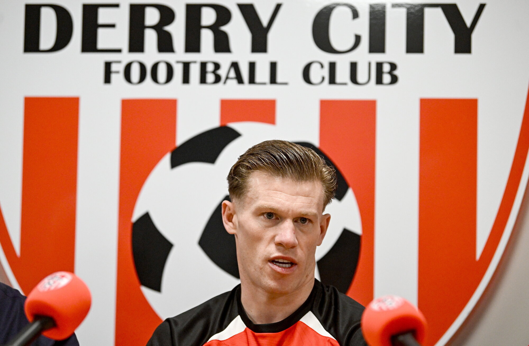 James McClean leaves Wrexham to return home to Derry City