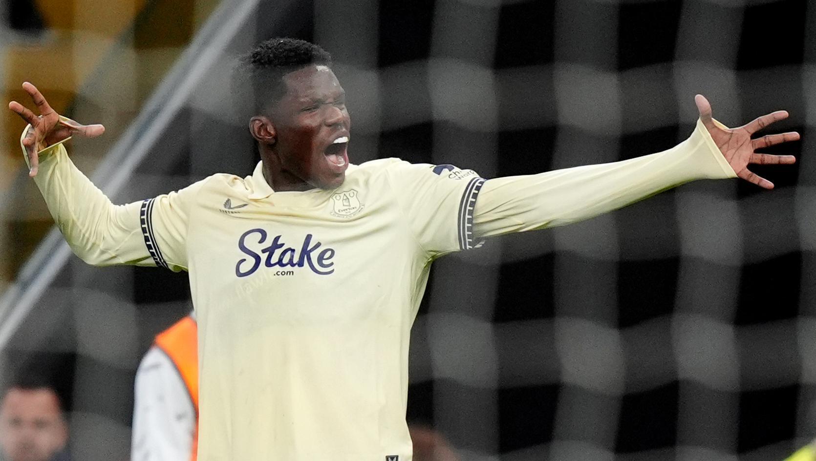 Thierno Barry on target as Everton dent Aston Villa’s Premier League title hopes
