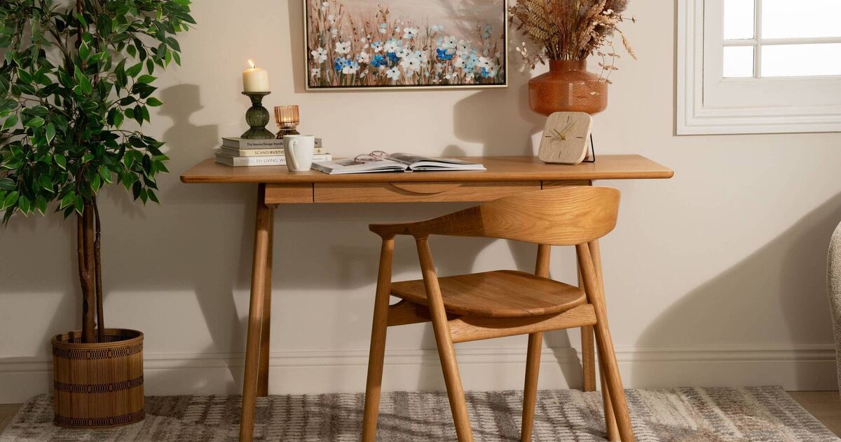 Wish List: Cool colours, desks that declutter, and refreshing rugs