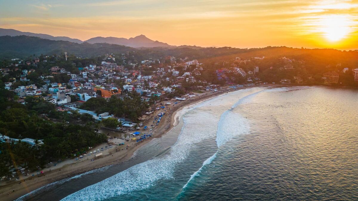 Mexico’s breathtaking Riviera Nayarit has hosted famous lovebirds such as Dua Lipa and Callum Turner