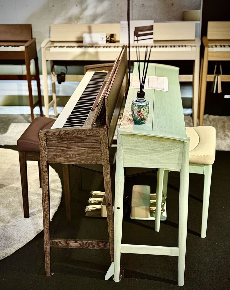 Kiyola piano by Roland and Karimoku.