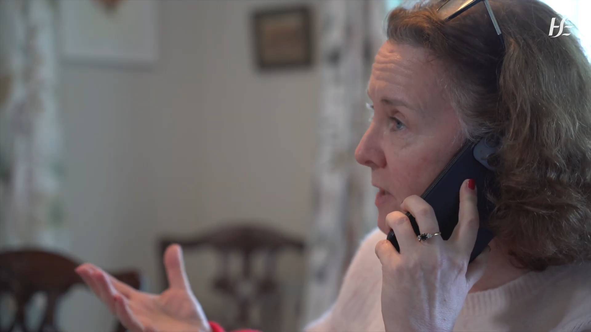 Lisbeth Carson using the Urgent Virtual Care service.