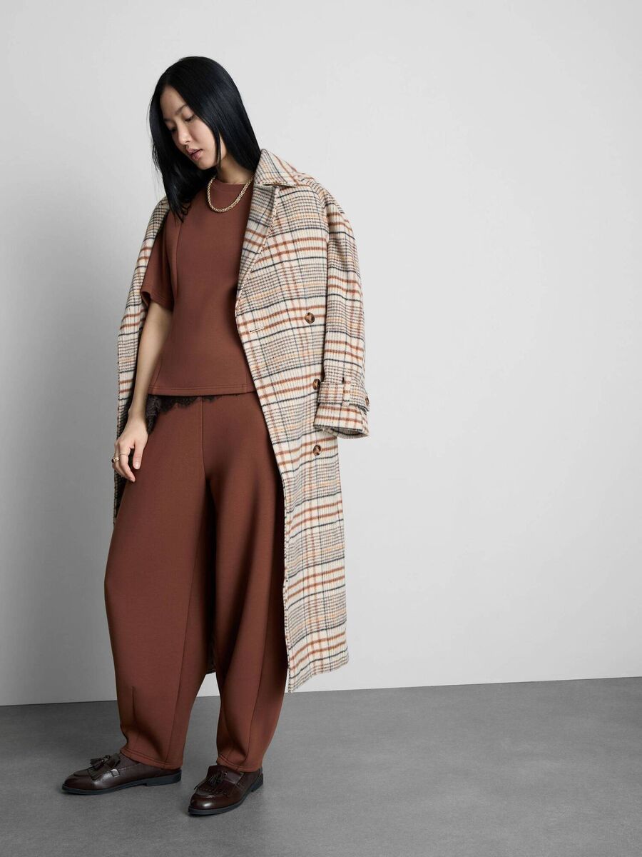 Seam scuba top (€16) and barrel leg trousers €22), The Edit @ Penneys