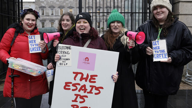 <p>Her Voice Project hold protest at Dáil looking for better endometriosis healthcare. Picture: Conor Ó Mearáin / Collins</p>
