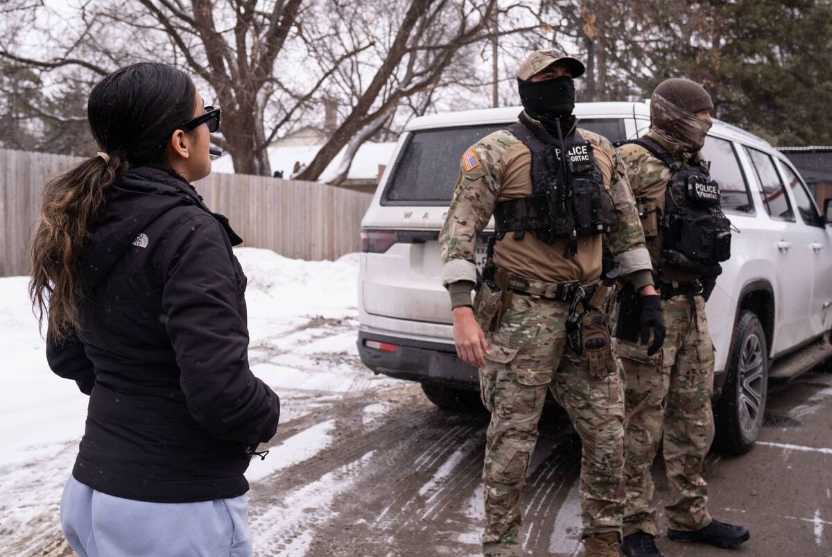 US Customs and Border Protection members stand by as Commissioner Gregory Bovino shops at a gas station while a group of citizens opposed to the country's immigration policies protested in Minnesota on Wednesday. Photo: Lokman Vural Elibol/Anadolu via Getty Images