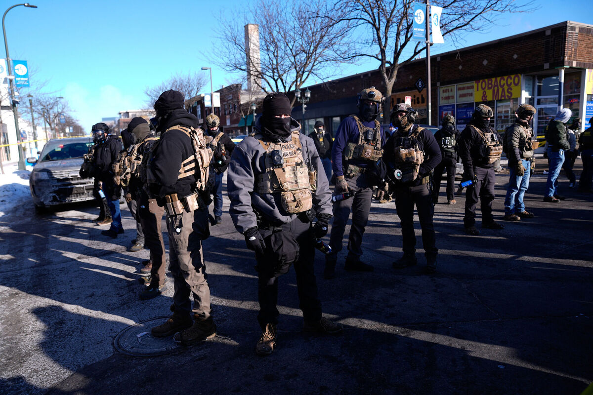 Federal agents stand near the site of a shooting Saturday, Jan. 24, 2026, in Minneapolis. Picture: AP Photo/Abbie Parr) Federal agents stand near the site of a shooting Saturday, Jan. 24, 2026, in Minneapolis. Picture: AP Photo/Abbie Parr)