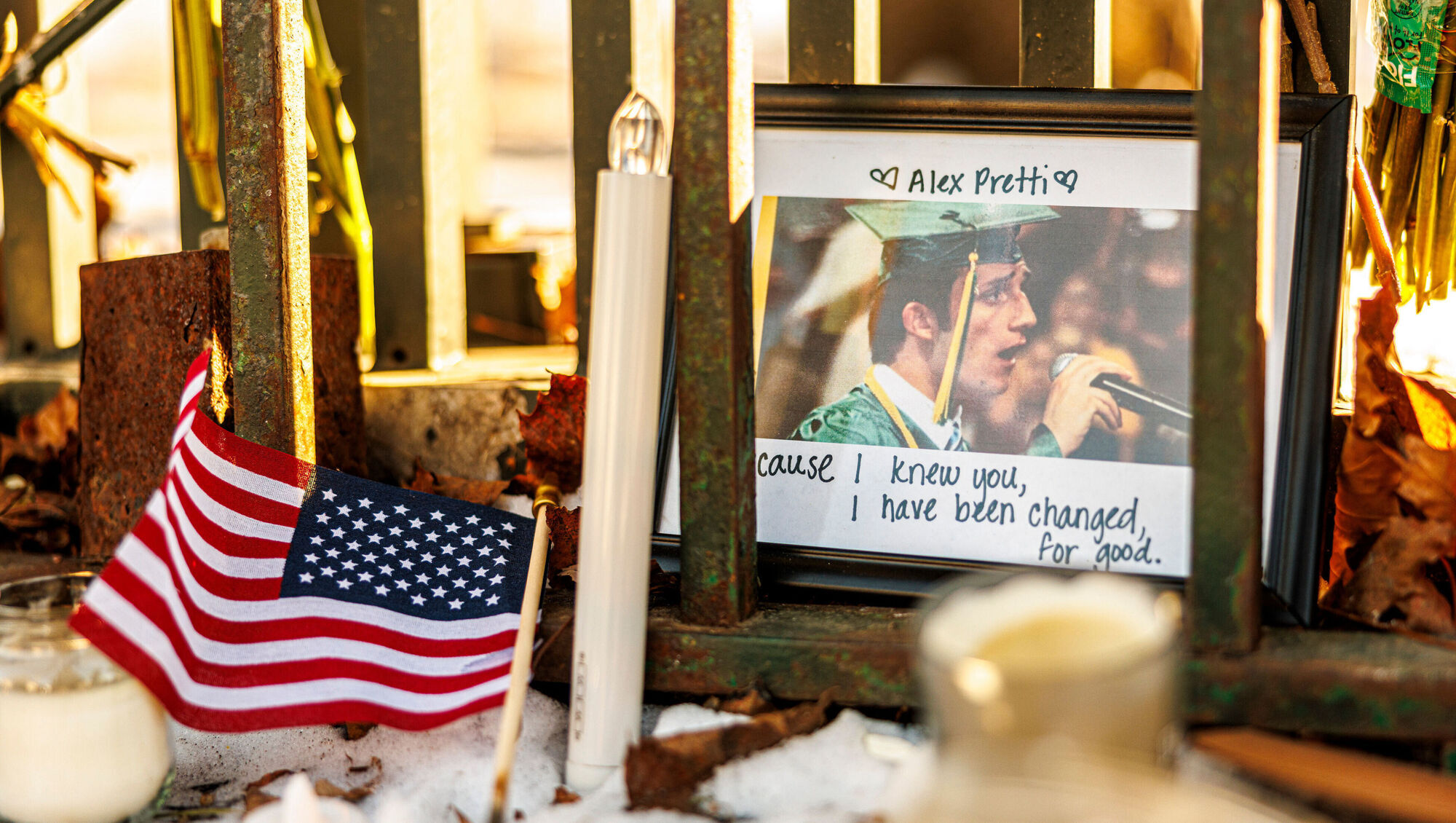 Federal agents involved in fatal shooting of Alex Pretti placed on administrative leave